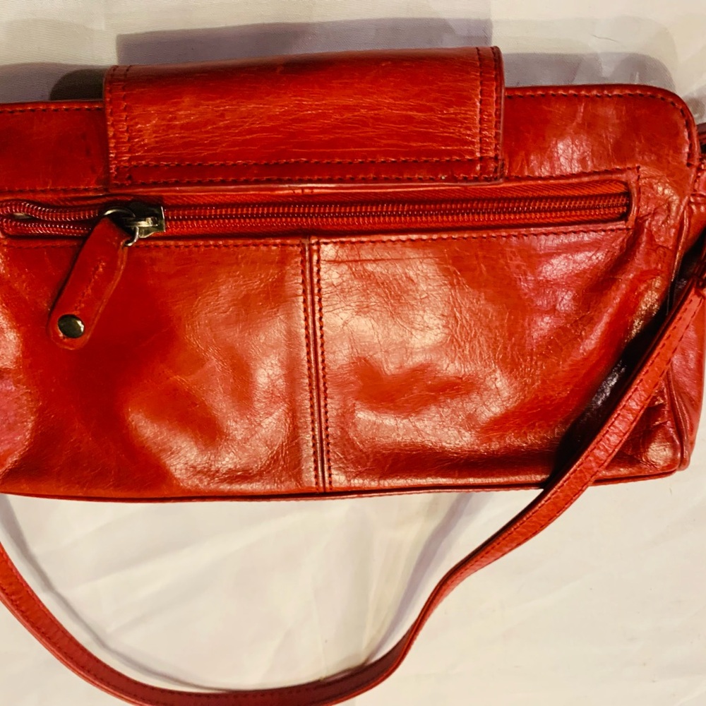 Vintage Red leather Janel Satchel with Glossy Finish and Adjustable Strap - Picture 6 of 8